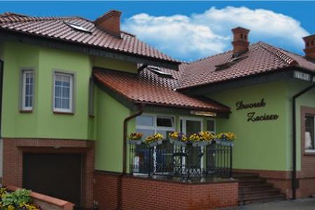 Dworek Zacisze Września Exteriör bild